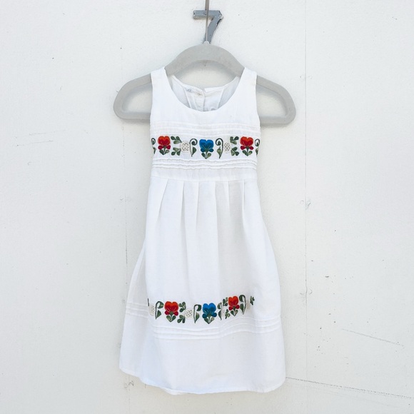 Vintage Other - VINTAGE Cotton Linen Little Girl’s White Dress with Embroidered Flowers